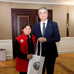 20 Kasım Dünya Çocuk Hakları Günü Kapsamında Valimiz Sayın Mustafa Yavuz'u Makamında Ziyaret Ettik - fotoğraf 6