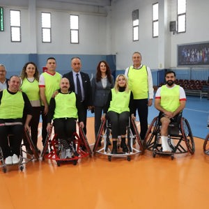 3 Aralık Dünya Engelliler Günü Kapsamında Anlamlı Bir Basketbol Karşılaşması Düzenlendi - fotoğraf 9
