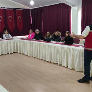 Koruyucu Ailelerimize Aile Eğitim Programı Verildi - fotoğraf 4