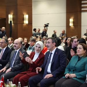 Cumhurbaşkanı Yardımcısı Cevdet Yılmaz ve Bakanımız Göktaş, "Aile ve Nüfus On Yılına Doğru Uluslararası Sempozyumu"nun kapanış programına katıldı - fotoğraf 5