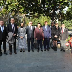 3 Aralık Dünya Engelliler Günü’nde Samsun’da Farkındalık Yürüyüşü ve Anma Töreni Gerçekleştirildi - fotoğraf 13