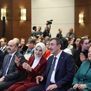 Cumhurbaşkanı Yardımcısı Cevdet Yılmaz ve Bakanımız Göktaş, "Aile ve Nüfus On Yılına Doğru Uluslararası Sempozyumu"nun kapanış programına katıldı - fotoğraf 5