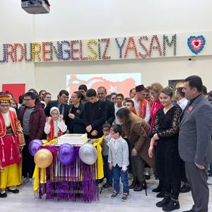 3 Aralık Dünya Engelliler Günü Burdur Engelsiz Yaşam Merkezi’nde Kutlandı - fotoğraf 1
