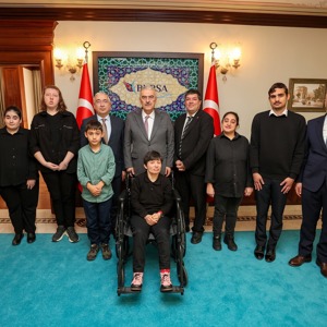 Bursa Valimiz Sayın Erol Ayyıldız’dan 3 Aralık Dünya Engelliler Günü Kapsamında Anlamlı Kabul - fotoğraf 2