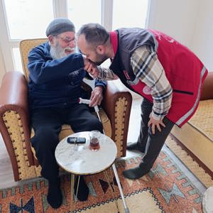“Çınarlara Vefa” Projesi Kapsamında Hane Ziyaretleri Gerçekleştirdik - fotoğraf 2