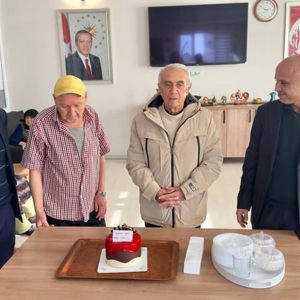 Doğan Güneşe Benzeyip Etrafındaki Karanlıklara Meydan Okuyan Kişi Öğretmendir - fotoğraf 3