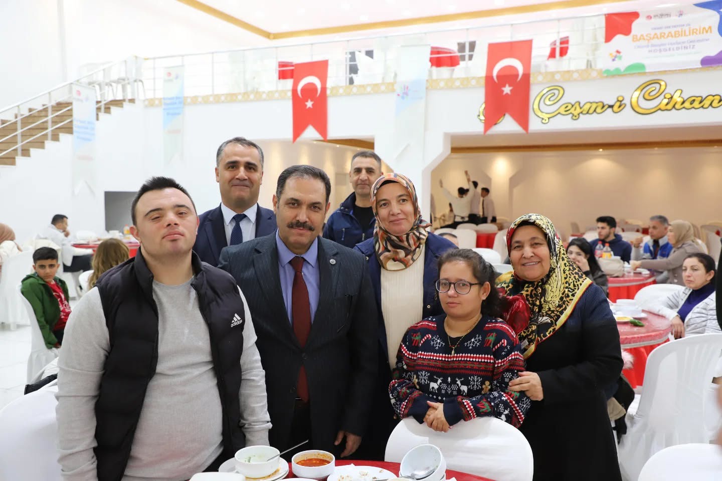 “Fırsat Ver, Destek Ol, Başarabilirim” Projesi Kapsamında Otizmli Bireyler Harfane Gecesine Katıldık - fotoğraf 2