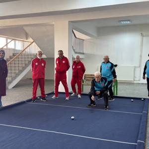 Rıfat Kartal Huzurevi 60 Yaş ve Üstü Yetişkin Gençler Huzur Bocce Şampiyonasına Katıldı - fotoğraf 1
