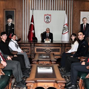 Dünya Çocuk Hakları Günü’nde Valilik Ziyareti - fotoğraf 1