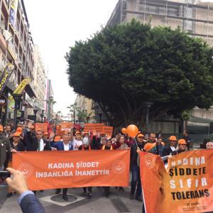  ’Kadina Yonelik Siddete Karsi Uluslararasi Mucadele Gunu’ kapsaminda yuruyusumuzu duzenledik - fotoğraf 14