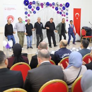 Farkındalık Bir Gün Değil, Her Gün!: Engelsiz Yüreklerden Anlamlı Sergi   - fotoğraf 7