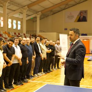 İl Müdürümüz Sn. Ömer TURAN’ın Katılımlarıyla Personeller Arası Masa Tenisi Turnuvası Gerçekleştirildi - fotoğraf 2
