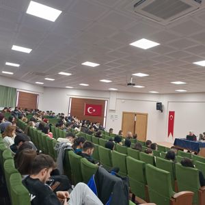 AKÜ Dinar Meslek Yüksekokulu ve Uygulamalı Bilimler Fakültesi Öğrencilerine Bilgilendirme Semineri - fotoğraf 1