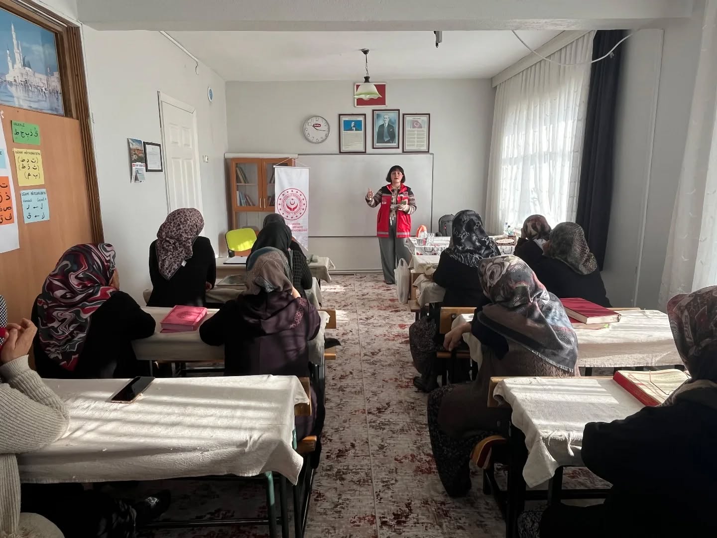 Aile İçi Kadına Şiddetle Mücadele ve Erken Yaşta Zorla Evlilikle Mücadele Konulu Eğitim Gerçekleştirildi