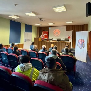 Boyabat Adliyesi’nde Aile İçi İletişim ve Şiddetin Önlenmesi Eğitimi Düzenlendi - fotoğraf 1