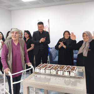 Büyüklerimizin mutluluğu, toplumumuzun huzuru demektir. ❤️ - fotoğraf 3