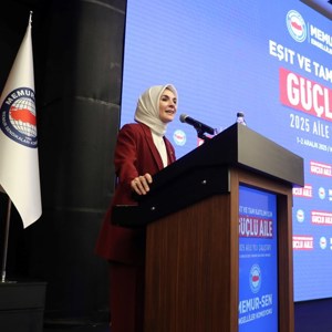 Bakanımız Göktaş "Eşit ve Tam Katılım İçin Güçlü Aile: 2025 Aile Yılı Çalıştayı"na katıldı - fotoğraf 2