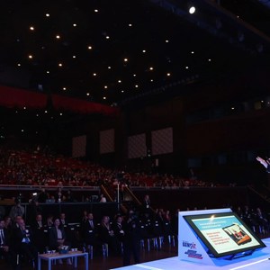 Aile ve Sosyal Hizmetler Bakanımız Göktaş, Halkbank Gençİz'25 Zirvesi'nde konuştu - fotoğraf 2