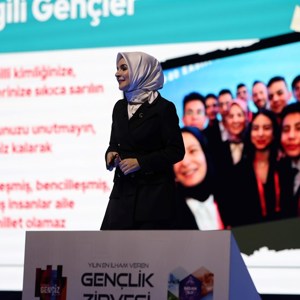 Aile ve Sosyal Hizmetler Bakanımız Göktaş, Halkbank Gençİz'25 Zirvesi'nde konuştu - fotoğraf 4