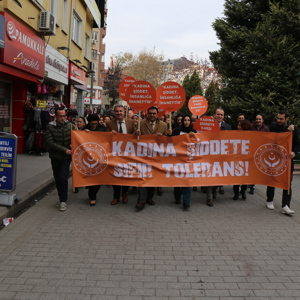 25 Kasım Kadına Yönelik Şiddetle Uluslararası Mücadele ve Dayanışma Günü Farkındalık Yürüyüşü - fotoğraf 3