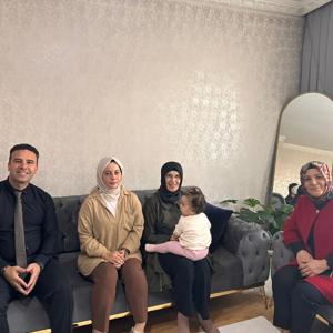 Sevgiyle Yuva Olan Koruyucu Ailelere Ziyaret - fotoğraf 1