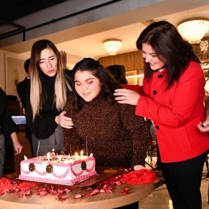 İl Müdürümüz Sayın Çiğdem AÇIKYILDIZ KAZEL, özel gereksinimli kızımız için düzenlenen anlamlı programa katılım sağladı. - fotoğraf 1