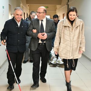 İl Müdürümüz Sayın Çiğdem AÇIKYILDIZ KAZEL, 3 Aralık Dünya Engelliler Günü kapsamında ilimizde faaliyet gösteren engelli derneklerinin başkanlarıyla bir araya geldi. - fotoğraf 2