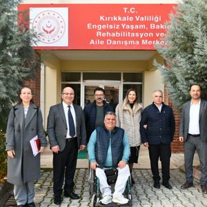 İl Müdürümüz Sayın Çiğdem AÇIKYILDIZ KAZEL, 3 Aralık Dünya Engelliler Günü kapsamında ilimizde faaliyet gösteren engelli derneklerinin başkanlarıyla bir araya geldi. - fotoğraf 1