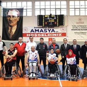 3 Aralık Engelliler Günü Kapsamında Basketbol Dostluk Maçı - fotoğraf 2