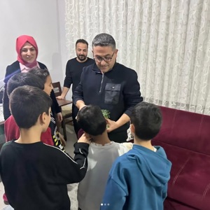 İl Müdürümüzün çocuklarımızla birlikte maç keyfi. - fotoğraf 1