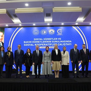 Bakanımız Göktaş "Sosyal Hizmetler ve Bakım Hizmetlerinin Sunulmasında Sosyal Kooperatifler Çalıştayı"nda konuştu - fotoğraf 5