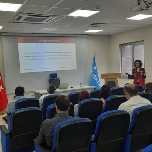 İl Müdürlüğümüze bağlı Şiddet Önleme ve İzleme Merkezi (ŞÖNİM) tarafından, İŞKUR personeline yönelik “Kadına Yönelik Şiddetin Önlenmesi” konulu bilgilendirme semineri düzenlendi. - fotoğraf 2
