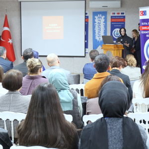 "WomBound" Projesi Tanıtıldı: Genç Kadınlar Dijital Dünyada Güçleniyor - fotoğraf 10