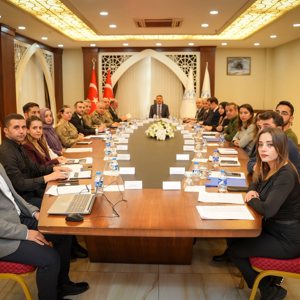 Hakkâri İl Koordinasyon Toplantısında Şiddet Vakaları Değerlendirildi  - fotoğraf 3