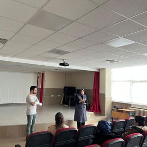 Koruyucu Aile Hizmet Modeli Velilere Anlatıldı - fotoğraf 1