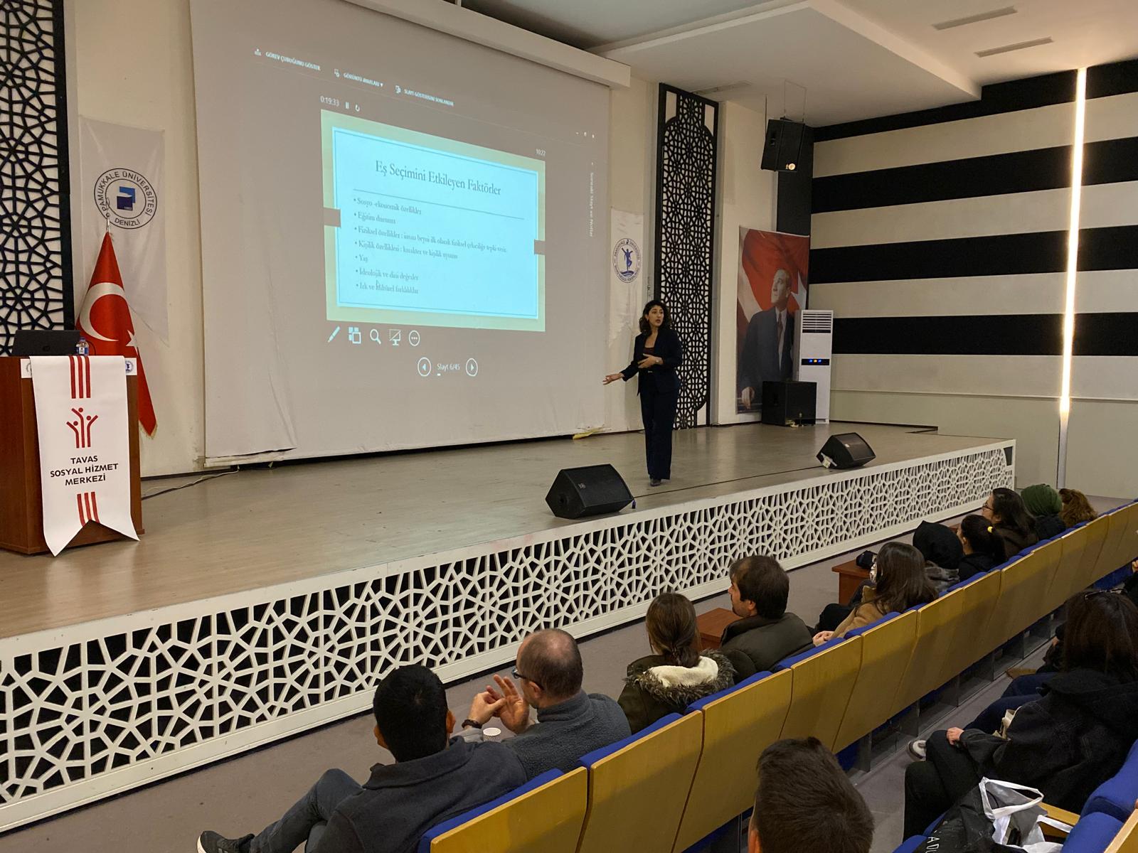 Gençlere Yönelik Aile İçi İletişim ve Sağlıklı İlişki Eğitimi Tavas’ta Gerçekleştirildi