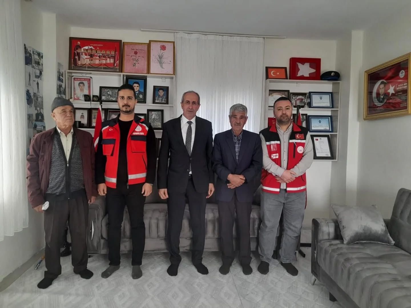 Şehit Ailelerimizi Ziyaret Ettik - fotoğraf 1