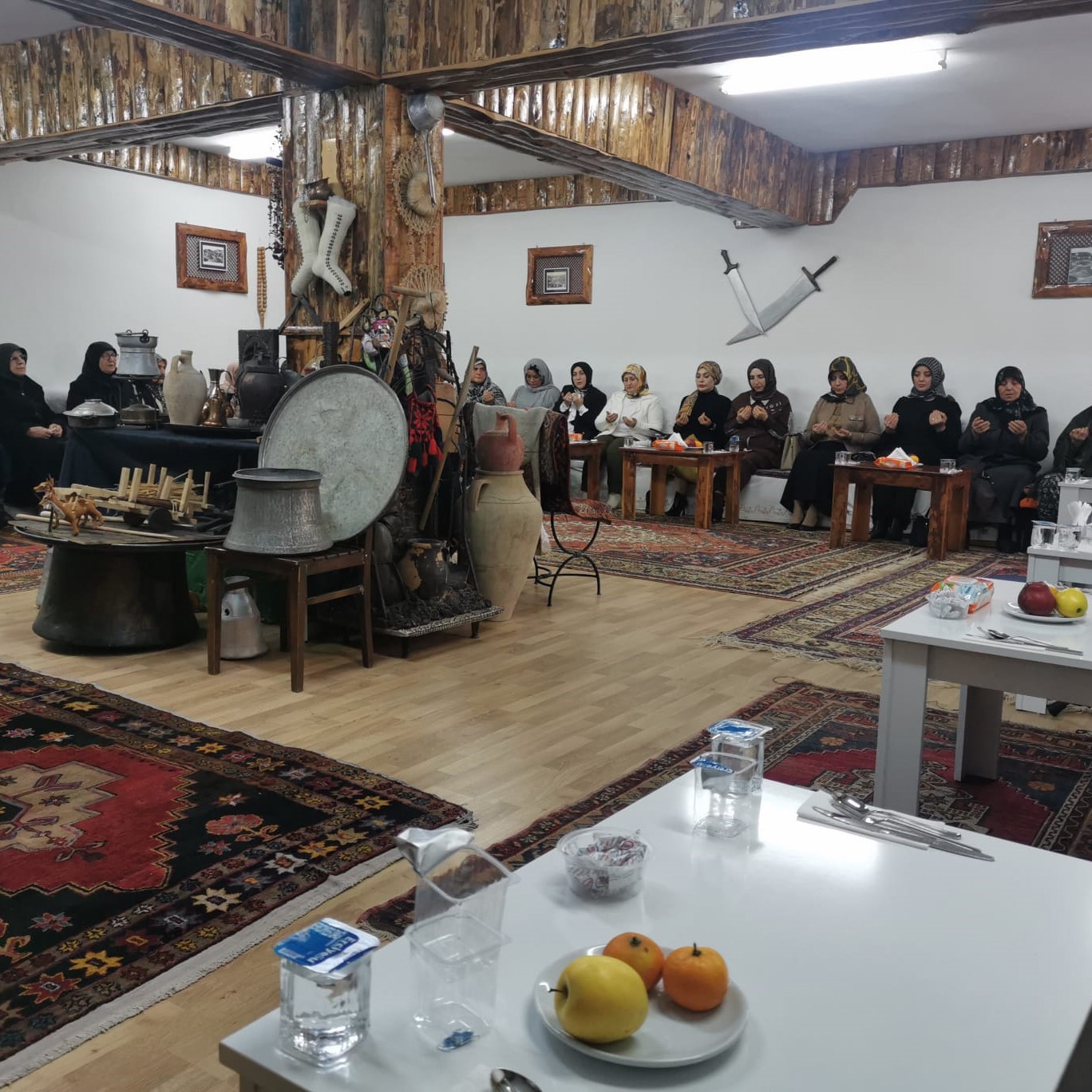Emanetlere Hürmet, Büyüklerimize Muhabbet! - fotoğraf 1