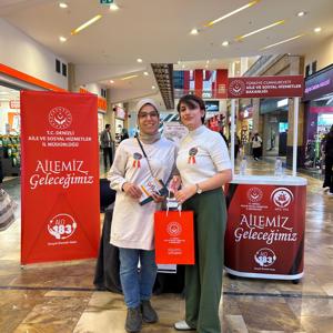 2025 Aile Yılı Kapsamında 25 Kasım’a Yönelik Kadına Şiddetle Mücadele Farkındalık Standı Açıldı - fotoğraf 10