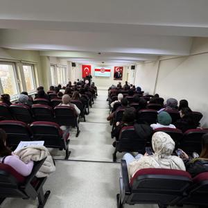 Çocuk İhmal ve İstismarında Koruyucu Önlemler ve Erken Müdahale konulu eğitim verilmiştir. - fotoğraf 2