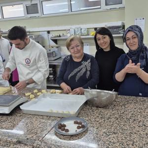 Yaşlılarımız Devrek Meslek Yüksek Okulu Aşçılık Bölümünü ziyaret etmişlerdir. - fotoğraf 5