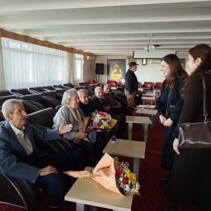 Huzurevinde Kalan Öğretmenlerimiz Öğretmenler Günü Nedeniyle Ziyaret Edildi. - fotoğraf 2