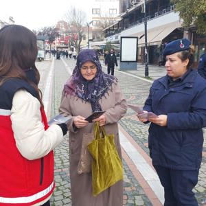 25 Kasım Kadına Yönelik Şiddete Karşı Uluslararası Mücadele Günü Kapsamında Stand Açıldı. - fotoğraf 12