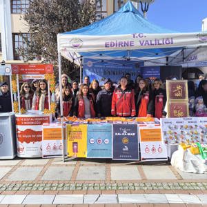 25 Kasım Kadına Yönelik Şiddete Karşı Uluslararası Mücadele Günü Kapsamında Stand Açıldı. - fotoğraf 1