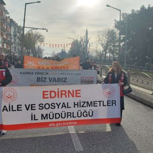  “Kadına Yönelik Şiddetle Mücadelede Biz Varız” Pankartı Açıldı. - fotoğraf 3