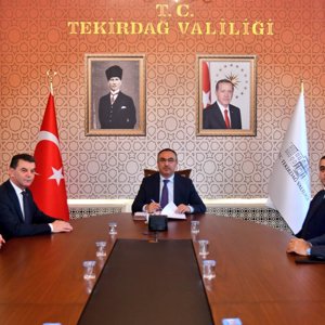 Kapaklı'nın Çınarlarına Dijital Vefa Köprüsü Projesi İmzalandı - fotoğraf 1
