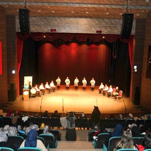 Altın Çağ Adlı Tiyatro Oyunu Koruma ve Bakım Altındaki Çocuklarımızın Başarılı Performansıyla Sahnelenerek İzleyicileriyle Buluştu - fotoğraf 1