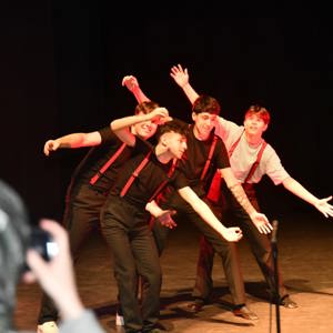 Altın Çağ Adlı Tiyatro Oyunu Koruma ve Bakım Altındaki Çocuklarımızın Başarılı Performansıyla Sahnelenerek İzleyicileriyle Buluştu - fotoğraf 8