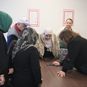 Sanata Teşvik ve Sanatla Yaşam Programı Kapsamında Ahşap Süsleme Kursu Başlatıldı - fotoğraf 1