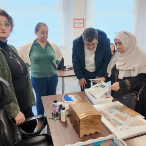 Sanata Teşvik ve Sanatla Yaşam Programı Kapsamında Ahşap Süsleme Kursu Başlatıldı - fotoğraf 2